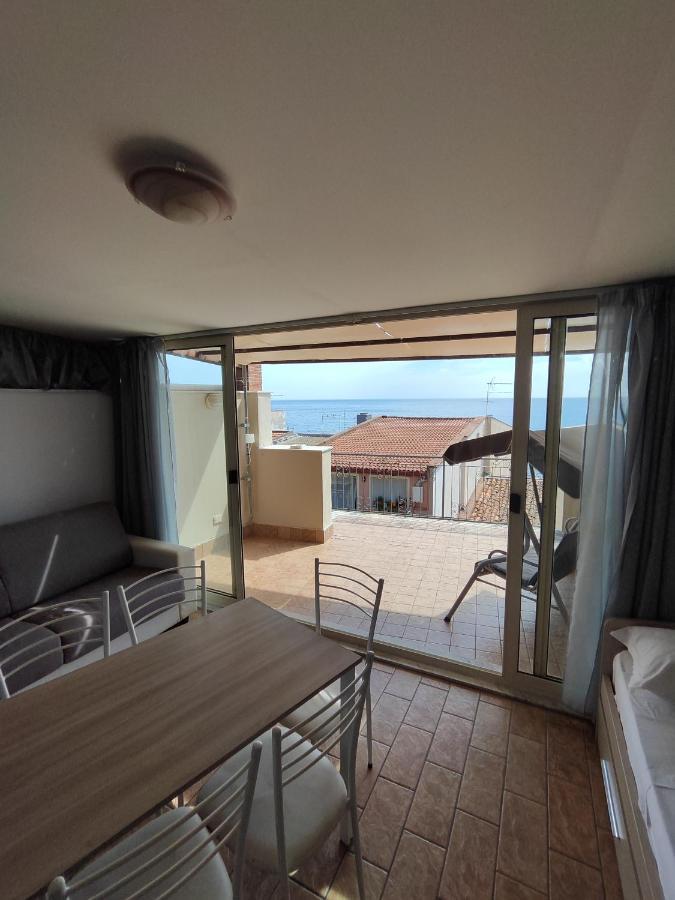 Sicily Travel Apartment'S 4 Джардіні-Наксос Екстер'єр фото